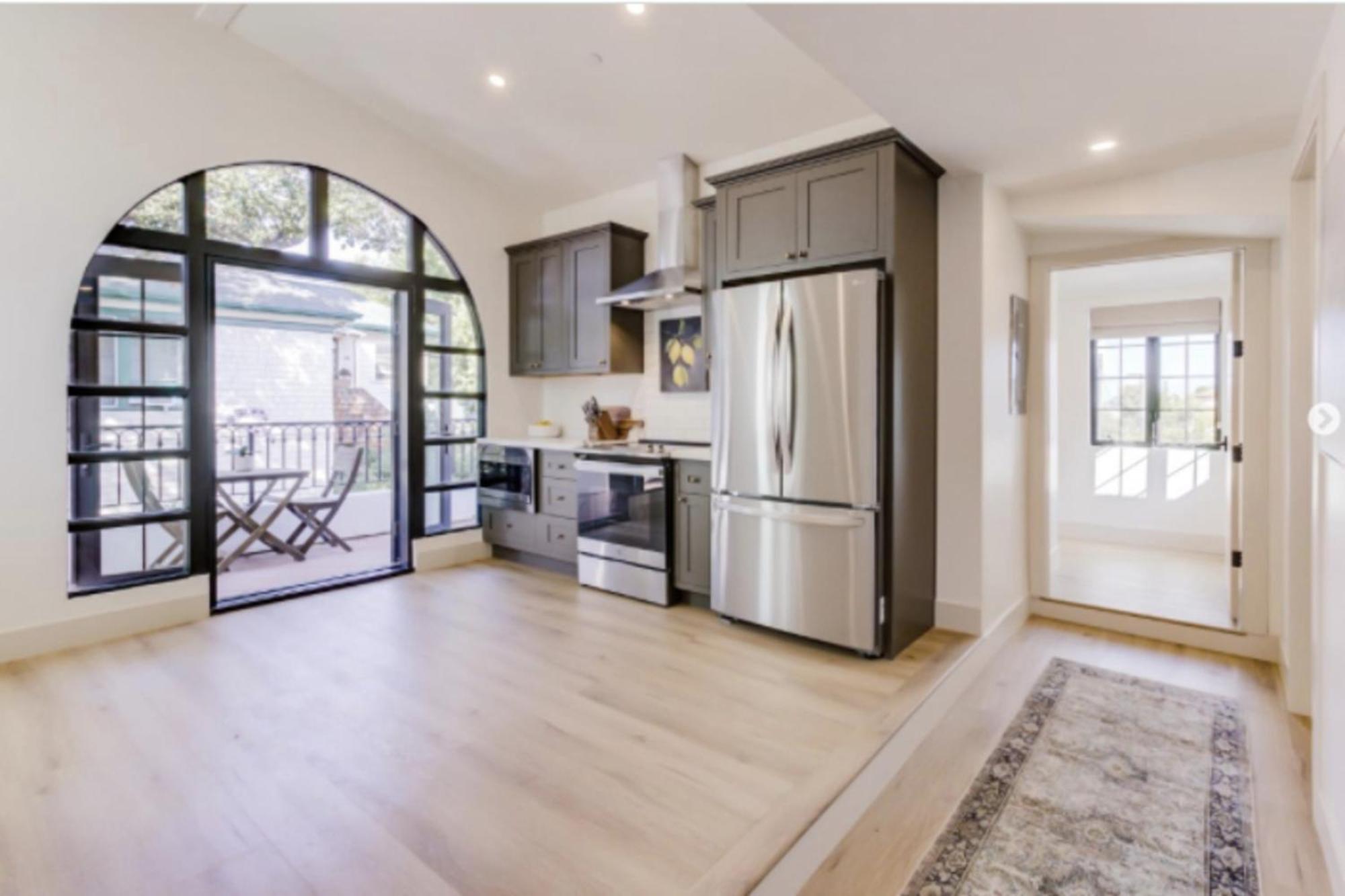 Casa Valerio - Boutique Suites In Downtown סנטה ברברה מראה חיצוני תמונה