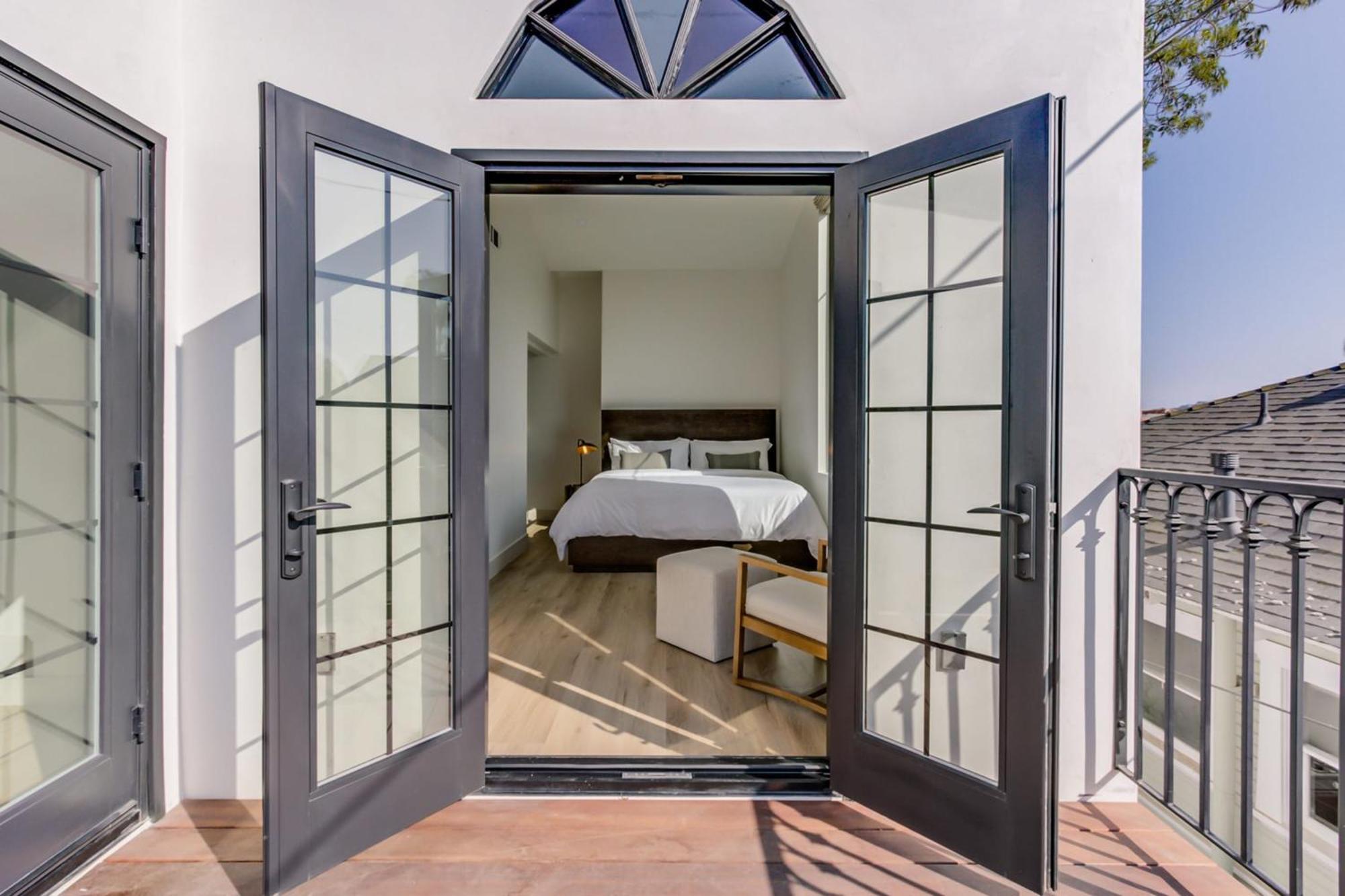 Casa Valerio - Boutique Suites In Downtown סנטה ברברה מראה חיצוני תמונה
